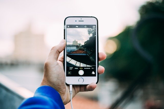 Sell Photos Online: How Photography Amateurs Can Make Money With Just Smartphones