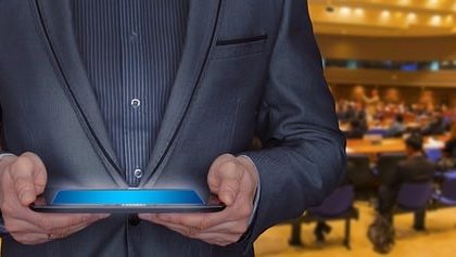 Businessmen Are Listening To Financial Podcasts For These Reasons