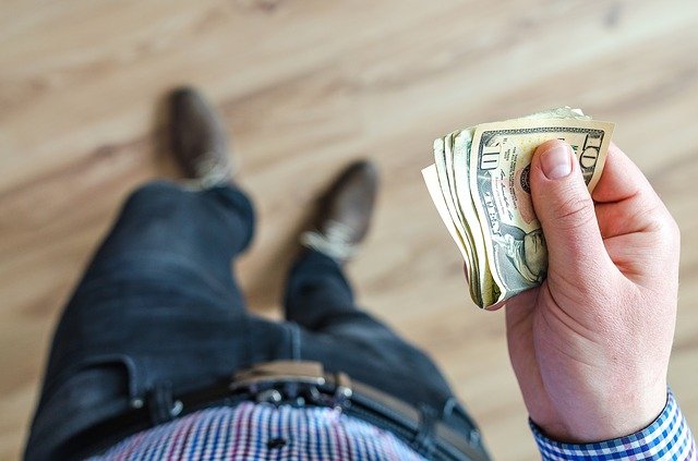 People Share These 5 Baby Steps They Followed To Get Out Of Debt
