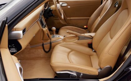 Never Store These 8 Things In Your Car!