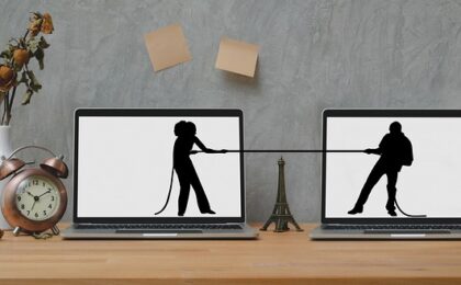 Financial Mistakes That Couples Commit That Lead To Strained Relationships